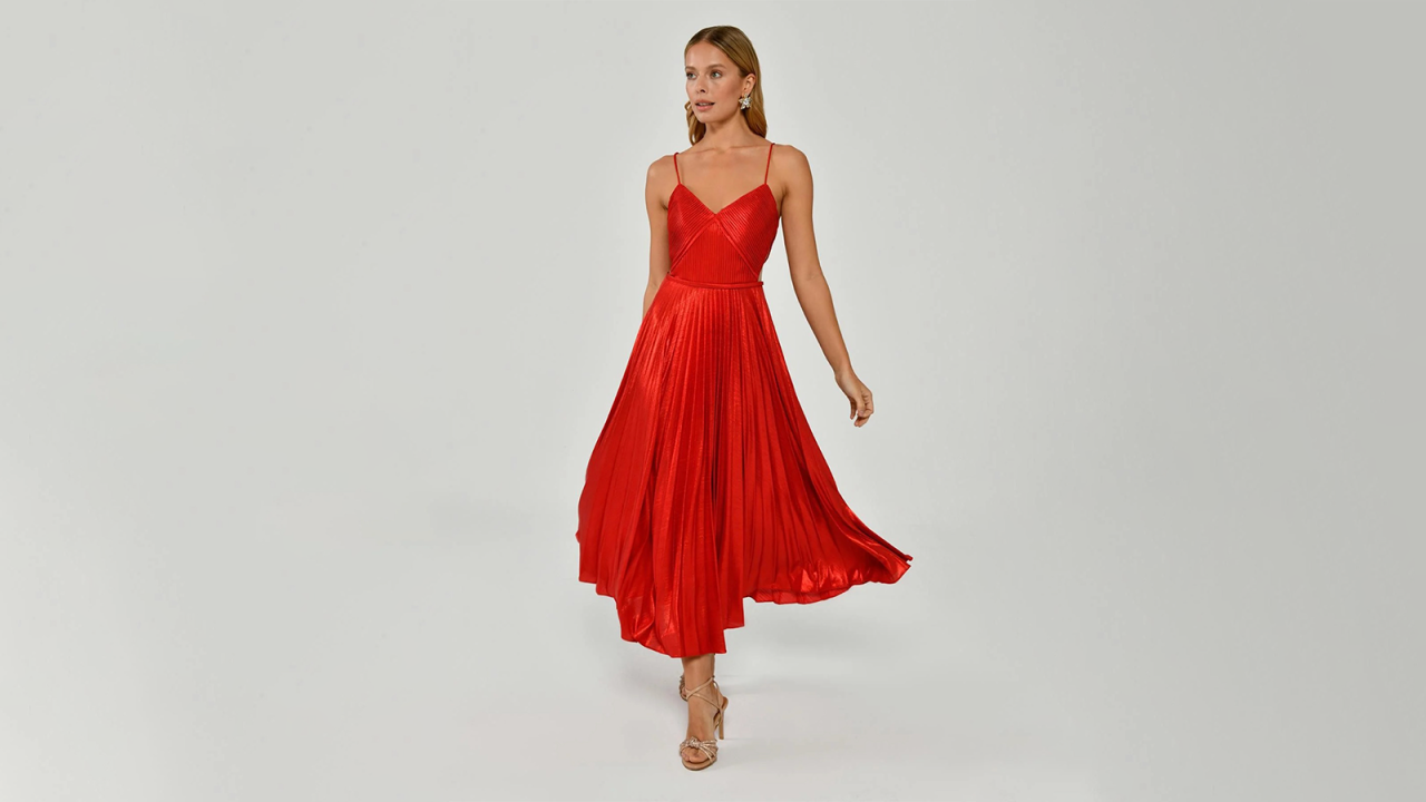 Midi Evening Dresses: Modern Interpretation of Elegance