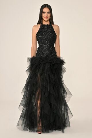 Halter Yaka Üst 3 Boyut Çiçekli Eteği Katlı Tül Uzun Elbise