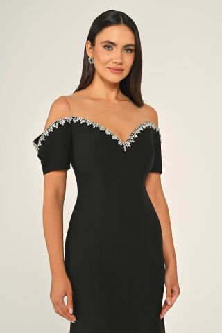 Yakası Taşlı Düşük Kol Krep Midi Elbise Siyah - 42