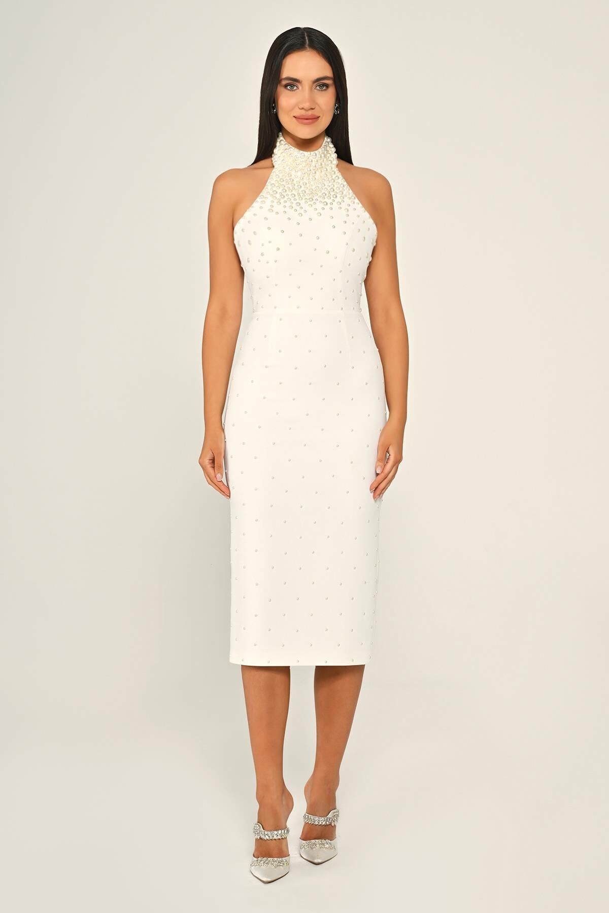Halter Yaka Boncuklu Krep Midi Elbise Beyaz - 40