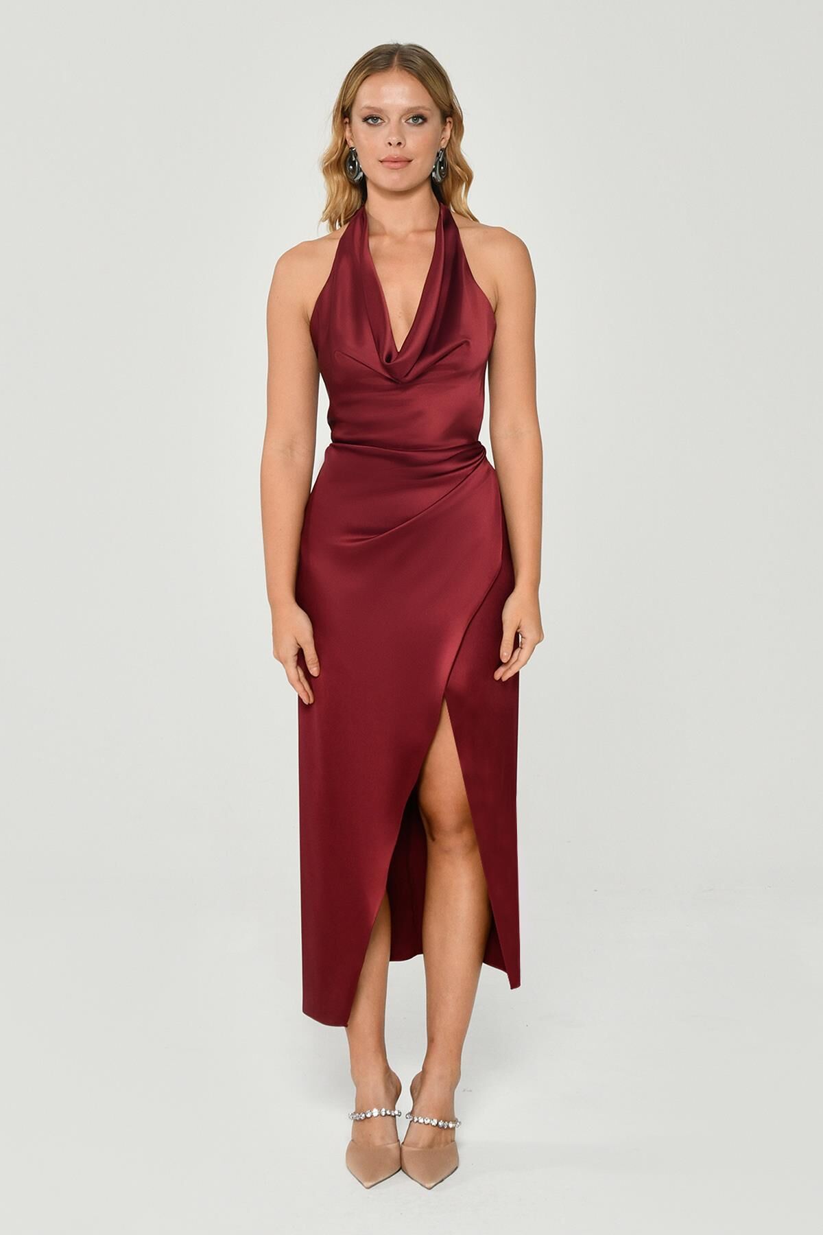 Neckholder-Midikleid aus Satin mit Wasserfallausschnitt, Weinrot – 38