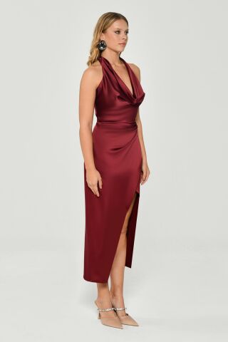 Neckholder-Midikleid aus Satin mit Wasserfallausschnitt, Weinrot – 38