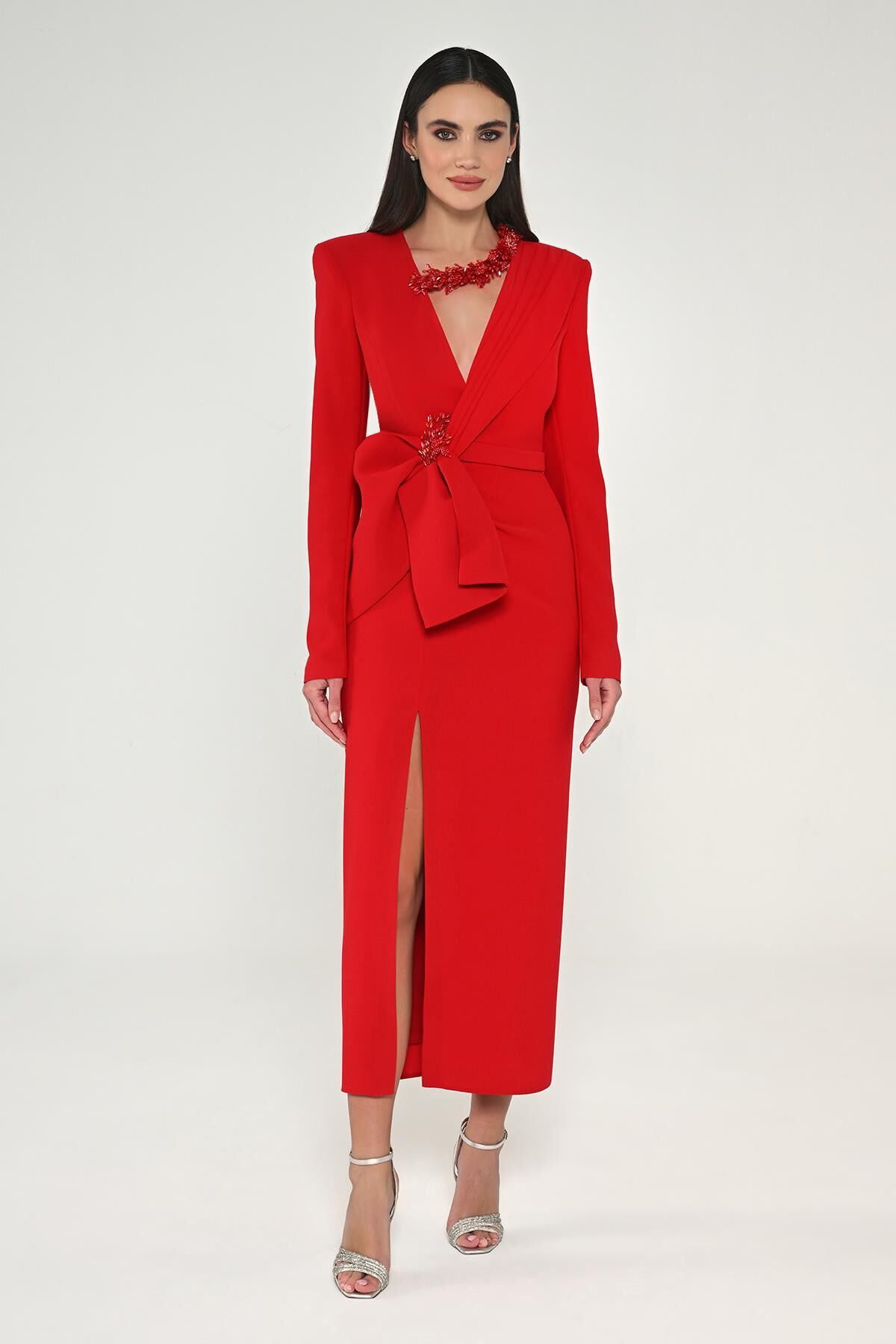 Uzun Kollu Vatkalı V Yaka Önden Yırtmaçlı Midi Elbise Kırmızı - 40