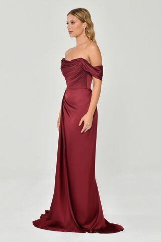 Düşük Omuz Yandan Yırtmaçlı Saten Uzun Elbise ŞARAP - 40