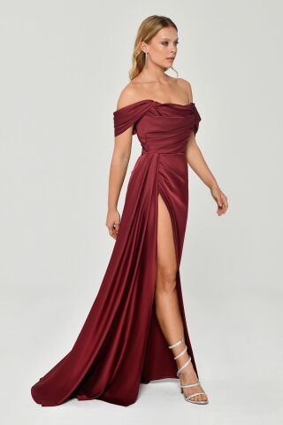 Düşük Omuz Yandan Yırtmaçlı Saten Uzun Elbise ŞARAP - 40