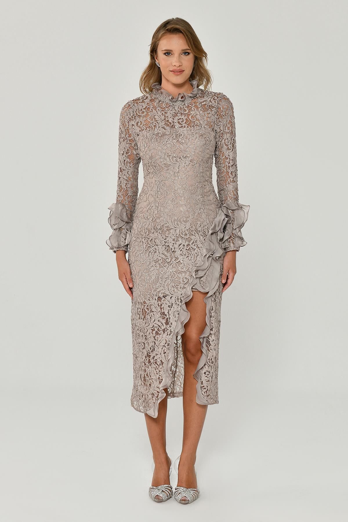 Yırtmaçlı Uzun Kollu Elbise Bej - 46