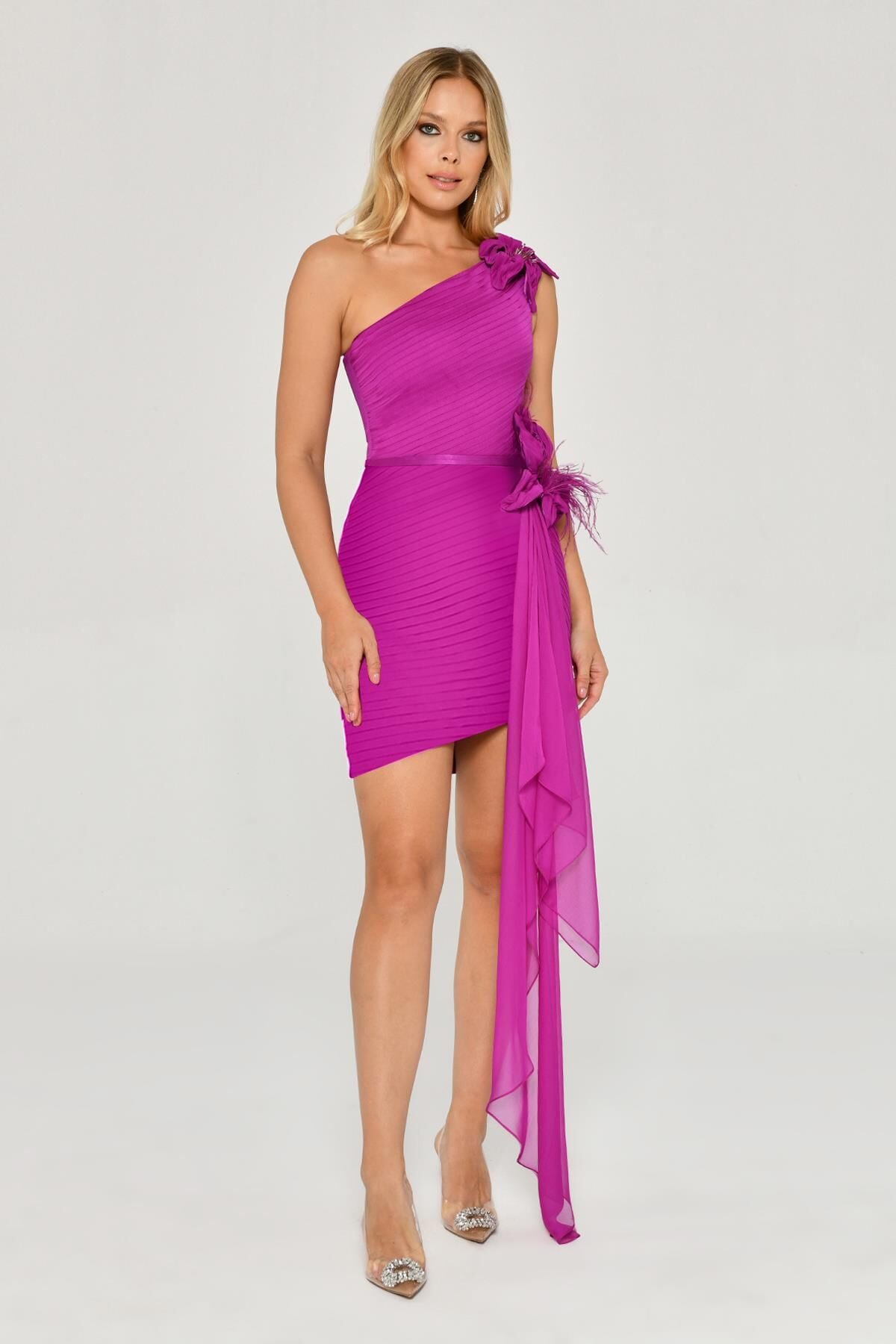 Tek Omuz Şal ve Çiçek Aksesuarlı Kısa Elbise Eflatun - 36