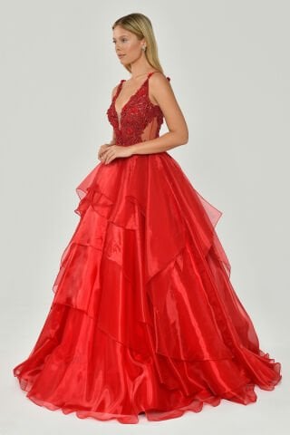 İşlemeli Katlı Uzun Elbise