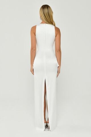Ärmelloses Abendkleid aus Satin mit plissierter Taille und Fensterdetail, Weiß - 42