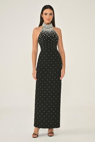 Halter Yaka Boncuklu Arkadan Yırtmaçlı Krep Elbise