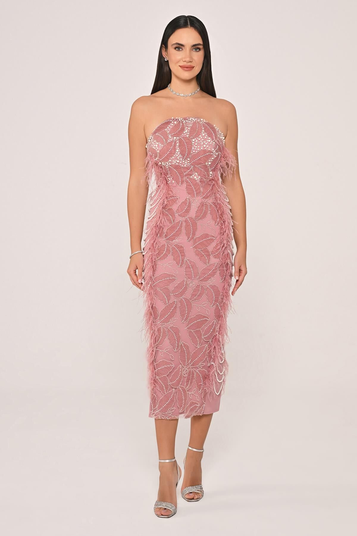 Straplez Boncuklu Otrişli Midi Elbise