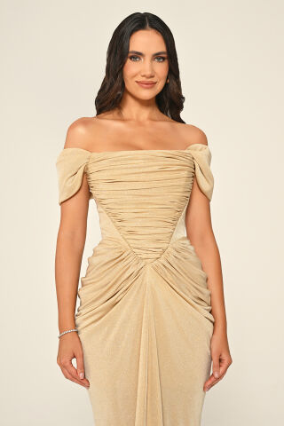 Düşük Kol Drapeli Önden Yırtmaçlı Simli Kumaş Uzun Elbise ALTIN - 42