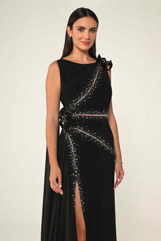 Blumen- und Stein-Accessoire, geschlitztes Schalkleid, langes Kleid, Schwarz – 46