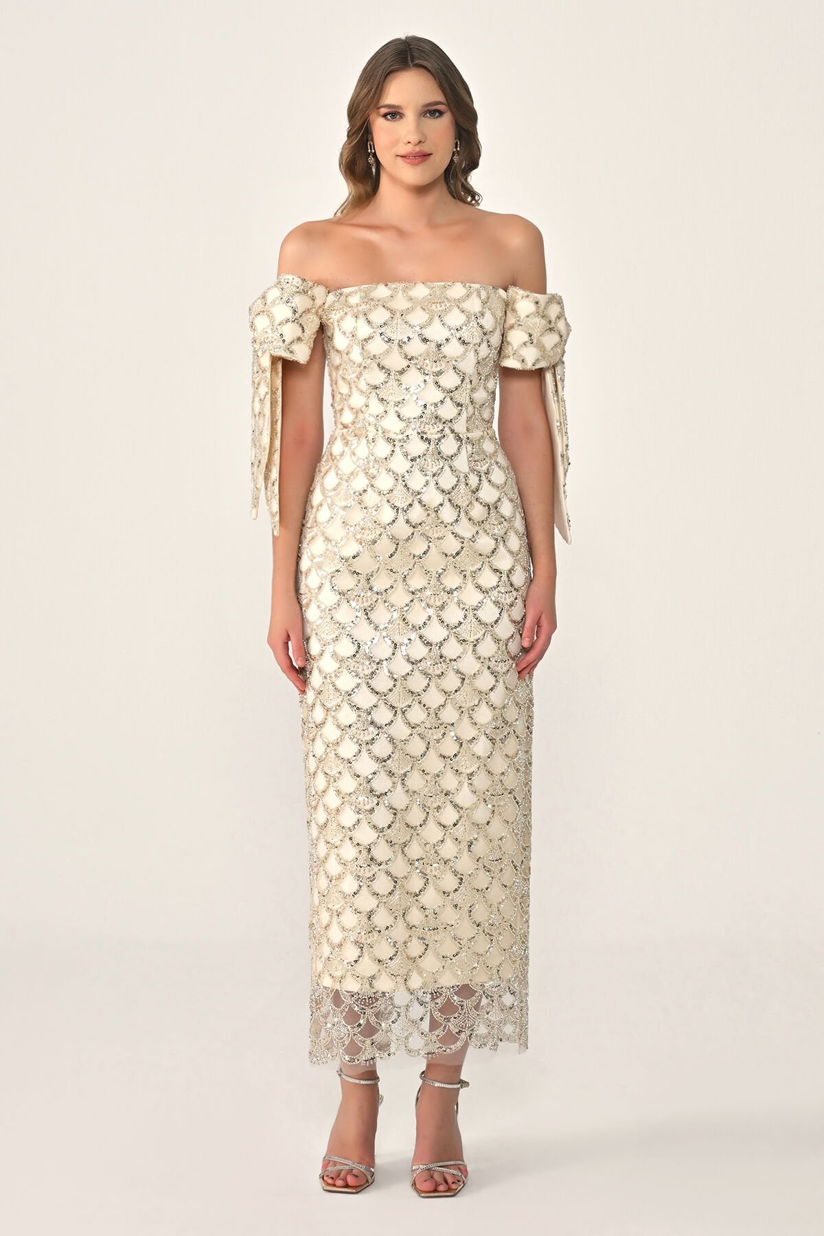 Kurdela Düşük Kol Payet Midi Elbise