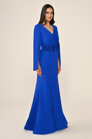 V Yaka Beli Çiçek Aksesuarlı Krep Uzun Elbise SAKS - 46