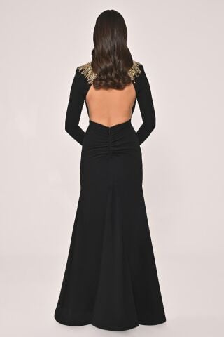Uzun Kollu Üst Aksesarlı Sırt Dekolteli Krep Uzun Elbise Siyah - 44
