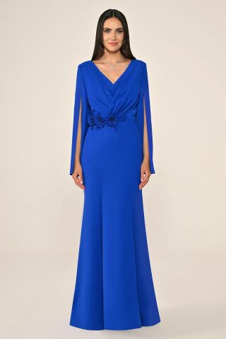 V Yaka Beli Çiçek Aksesuarlı Krep Uzun Elbise SAKS - 48