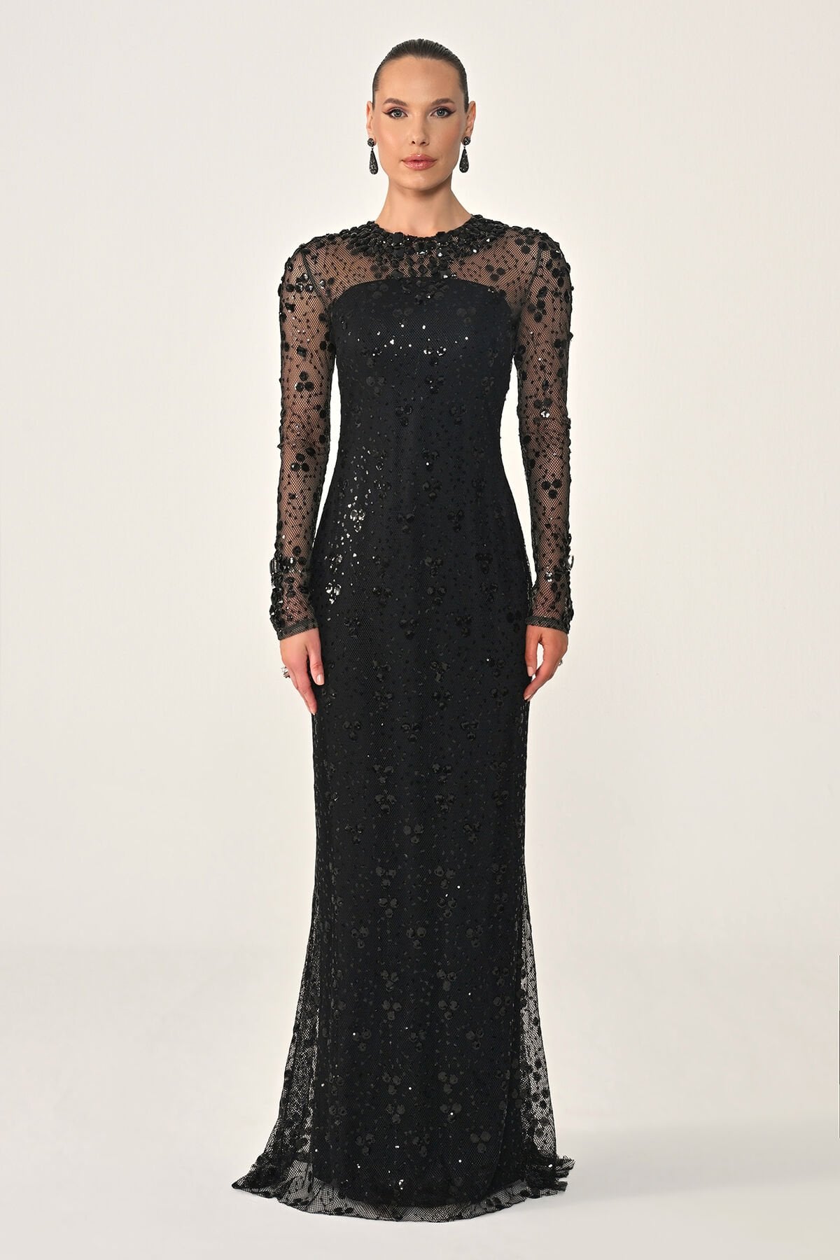 Uzun Kollu Sırt Dekolteli Payet Uzun Elbise