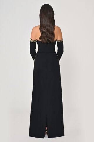 Üst Asimetrik Kesim Beli Aksesuarlı Krep Uzun Elbise