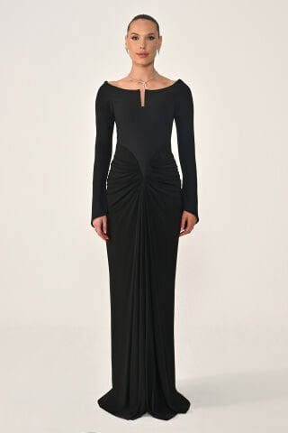 Uzun Kollu Drapeli Örme Kumaş Uzun Elbise