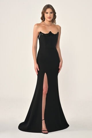 Straplez Asimetrik Kesim Uzun Elbise