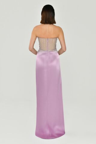 Straplez Üst Taşlı Yandan Yırmaçlı Saten Uzun Elbise Pembe - 42