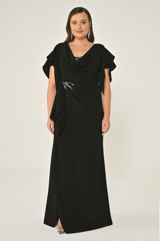 Degaje Yaka Beli Aksesuarlı ve Büzgülü Krep Uzun Elbise Siyah - 40