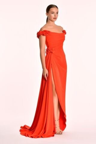Düşük Omuz Önden Yırtmaçlı Kuyruklu Saten Uzun Elbise ORANGE - 42