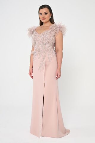 Omuzları Tüylü Payetli Krep Uzun Elbise Pudra - 48