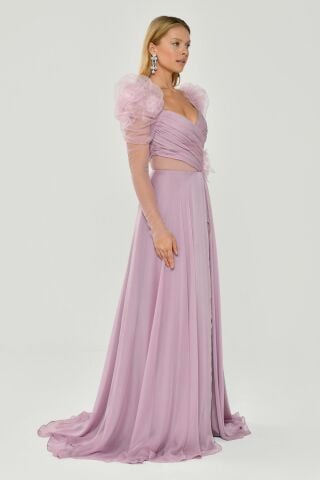 Uzun Transparan Kollu Kalp Göğüs Çiçek Aksesuarlı Yırtmaçlı Şifon Uzun Elbise Pembe - 36