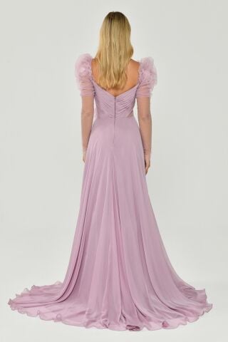 Uzun Transparan Kollu Kalp Göğüs Çiçek Aksesuarlı Yırtmaçlı Şifon Uzun Elbise Pembe - 42