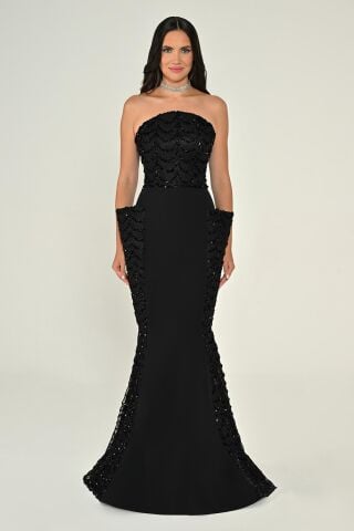 Straplez Payetli Volanlı Krep Uzun Elbise