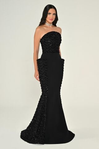 Straplez Payetli Volanlı Krep Uzun Elbise