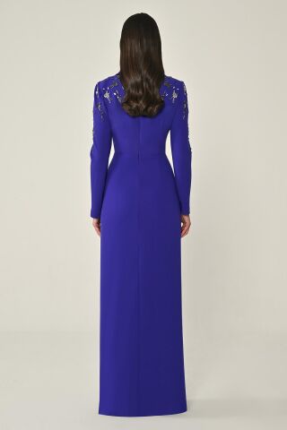 Uzun Kollu Kruvaze Omzu ve Beli Aksesuarlı Uzun Krep Elbise Mor - 46