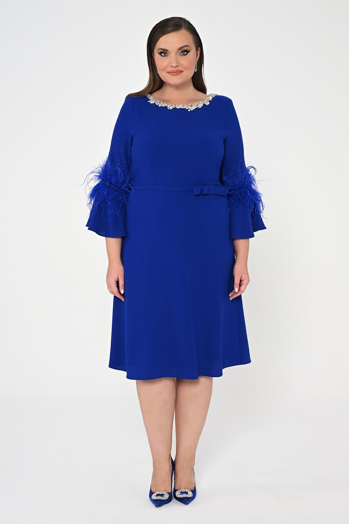 Taşlı Bisiklet Yaka Kolları Tüylü Krep Midi Elbise SAKS - 44