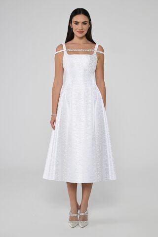 Midikleid aus Brokatstoff mit Riemchenkragen und Stein-Accessoire