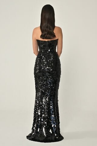 Straplez Önden Yırtmaçlı Payet Uzun Elbise