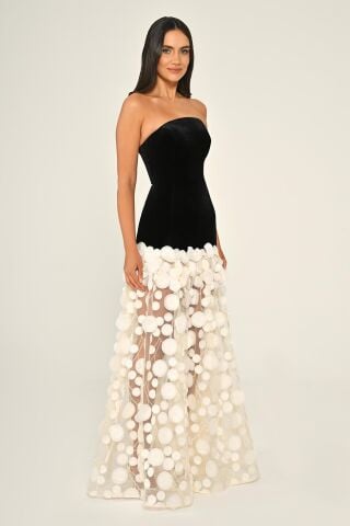 Straplez Üst Kadife Etek 3 Boyutlu Tül Uzun Elbise