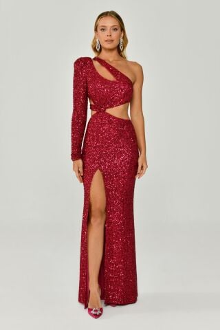 Langes Kleid aus Paillettenstoff mit einem Ärmel und Schlitz vorne