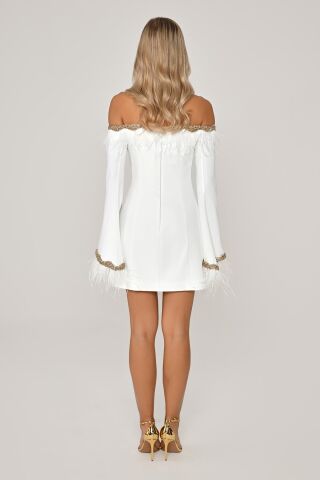 Düşük Kol Kenarları İşlemeli Tüylü Krep Kısa Elbise Beyaz - 40