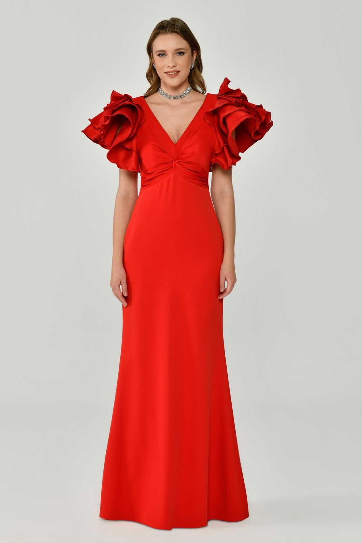 Volanlı Omuz V Yaka Krep Uzun Elbise Kırmızı - 44