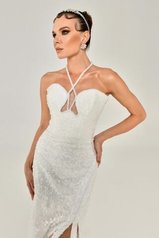 Boyundan Askılı Kalp Göğüs Yırtmaçlı Uzun Elbise Beyaz - 40