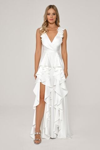 Çift Yırtmaçlı Çiçek Aksesuarlı Saten Uzun Elbise Beyaz - 38