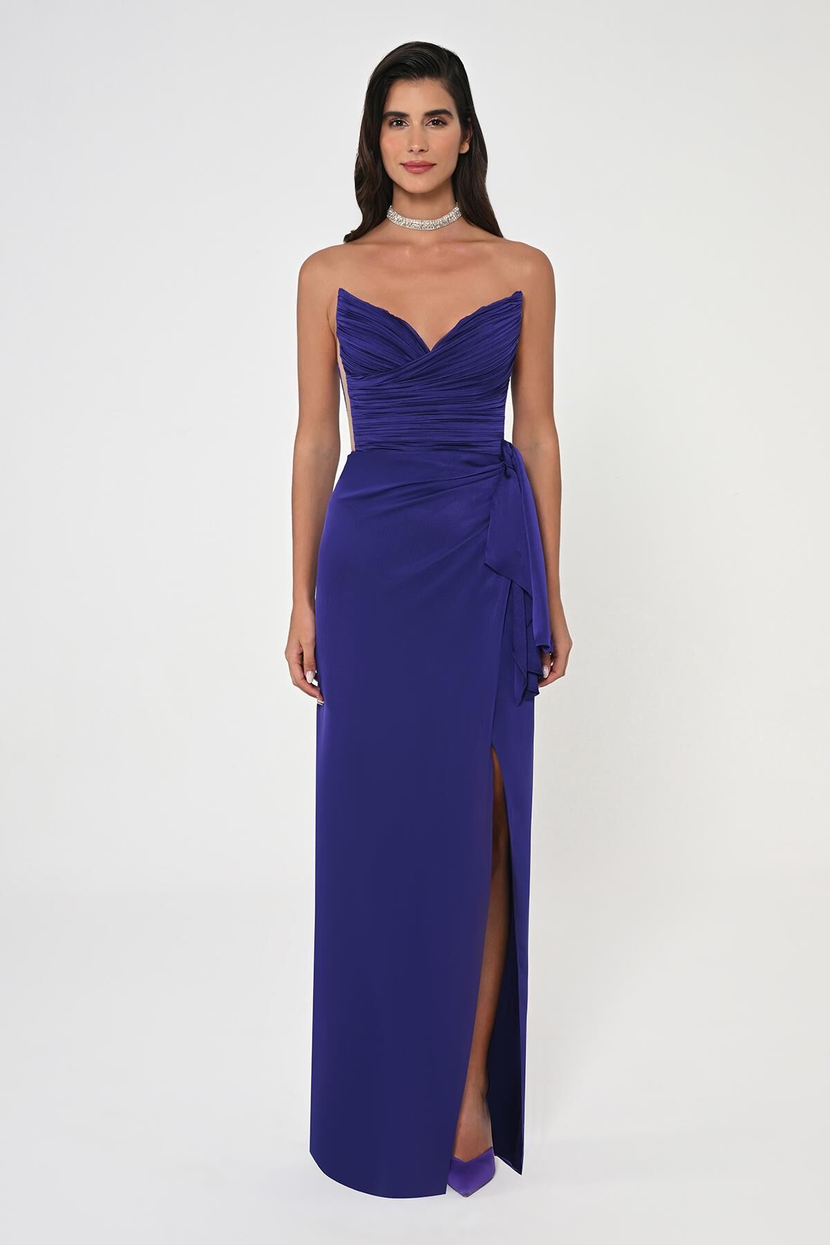 Straplez Üst Pliseli Yandan Yırtmaçlı Şifon Uzun Elbise KOYU MOR - 36