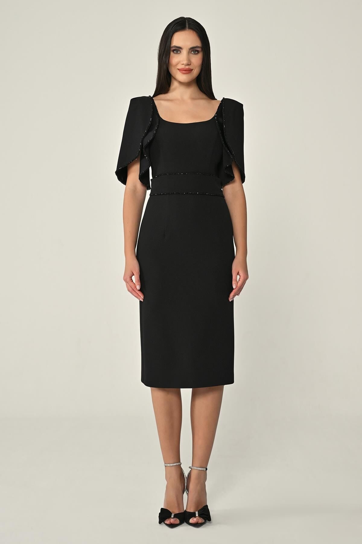 Dökümlü Kol Şerit Taşlı Krep Midi Elbise