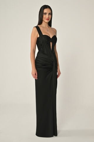 Kalp Göğüs Drapeli Saten Uzun Elbise