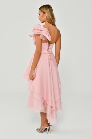 Tek Volanlı Kol Asimetrik Kesim Şifon Kısa Elbise Pudra - 38