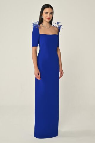 Kısa Kollu Omuz Tüy Aksesuarlı Krep Uzun Elbise SAKS - 38