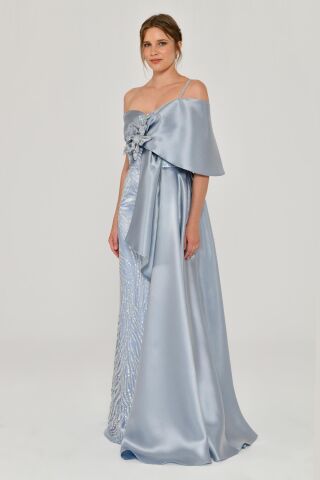 Tek Askılı Çiçek Aksesuarlı Payetli Saten Uzun Elbise AÇIK MAVİ - 42