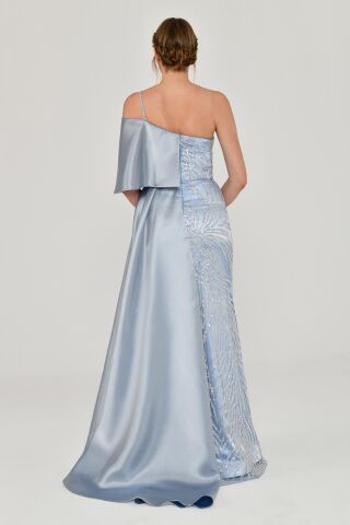 Tek Askılı Çiçek Aksesuarlı Payetli Saten Uzun Elbise AÇIK MAVİ - 42